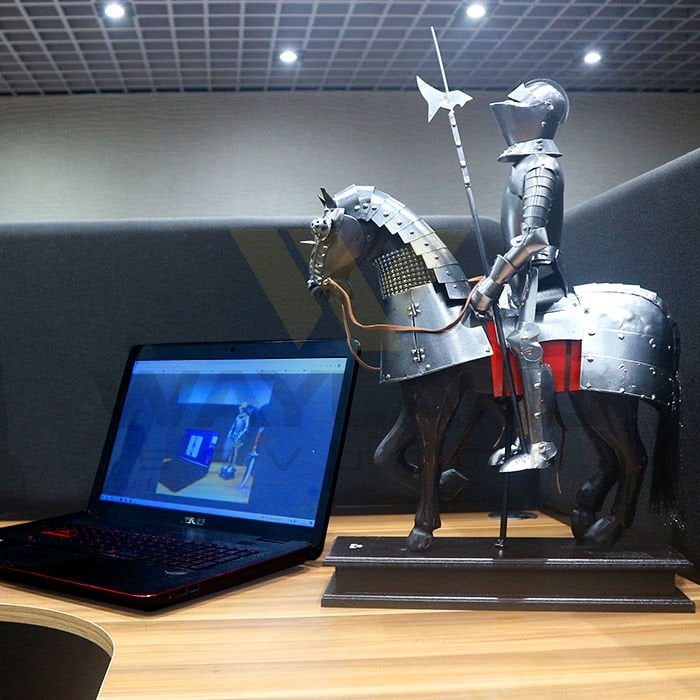 STERLING Iron Knight Atlı Dekoratif Süs görseli 3